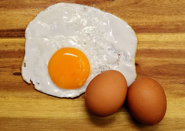 Yema de huevo, alimento con vitamina D para tu dieta saludable